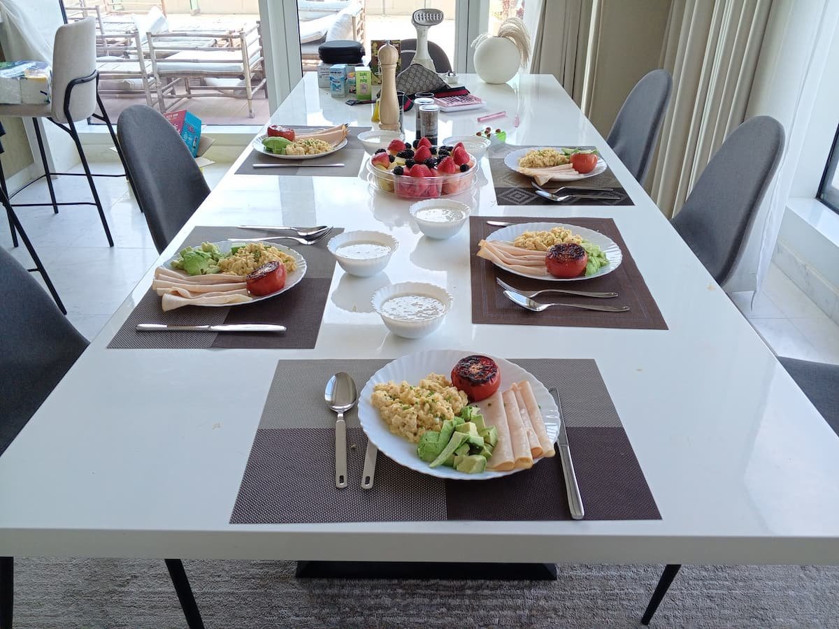 Breakfast Oats & Omelette Plate